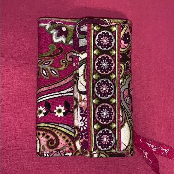 Vera Bradley wallet - Picture 1 of 4